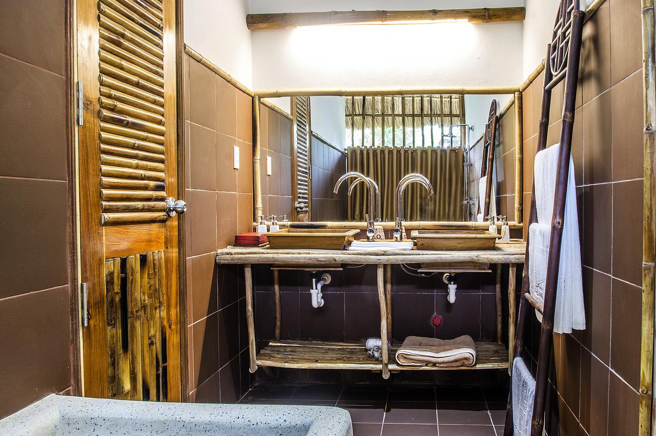 The Island Lodge Митхо Номер фото