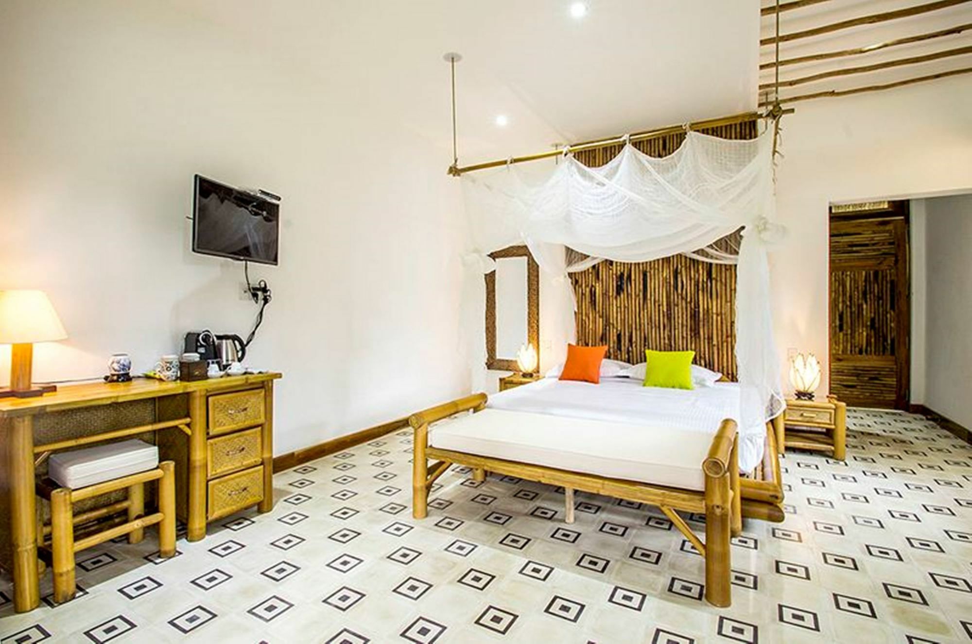 The Island Lodge Митхо Экстерьер фото